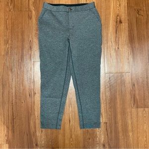 🔴SOLD  Lululemon Sz 8 Pants Side and Back Pockets 26.5” inseam